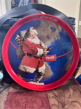 Coca Cola 1991 Santa around the World Holiday Serving Tray